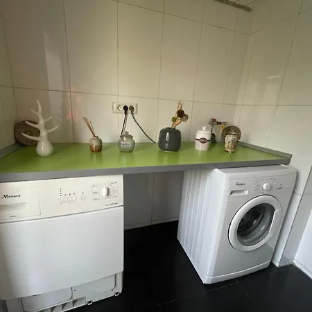 Ultracentral With 3 Bdrm For Up To 8 People * Bucarest